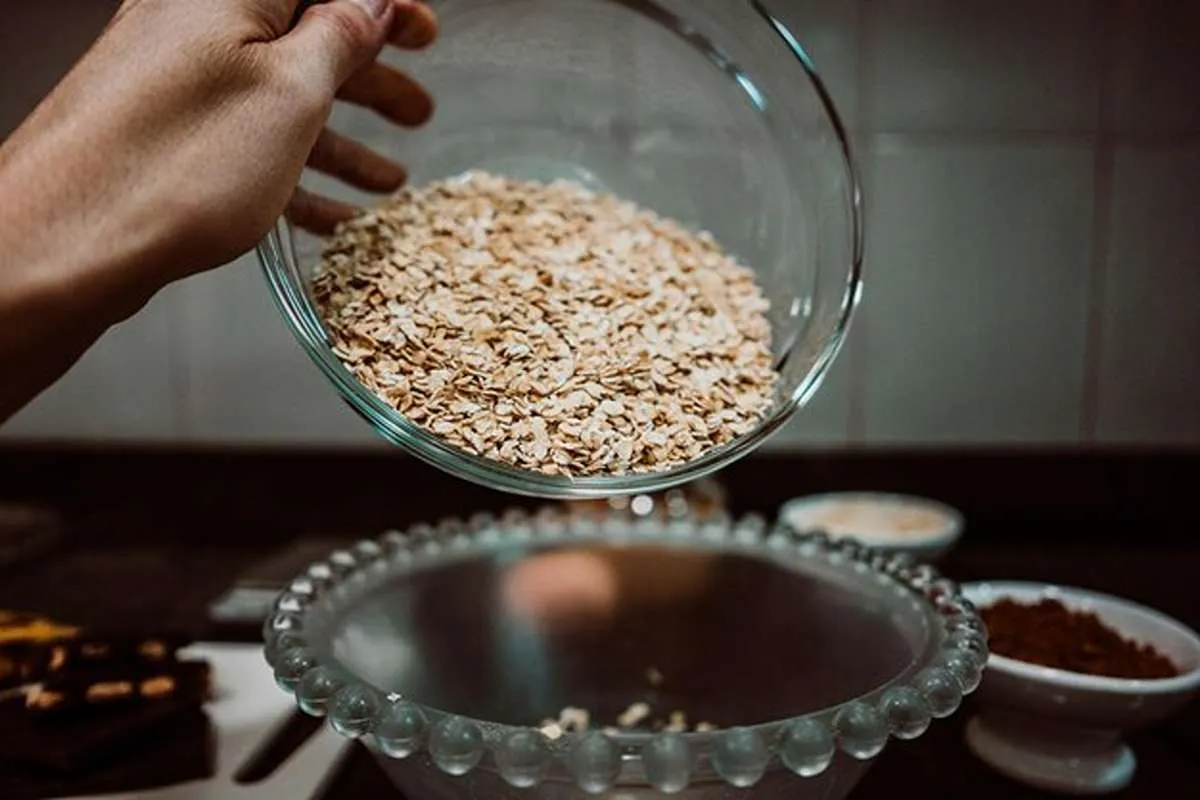طرز تهیه اوتمیل برای چاقی-فواید اوتمیل برای چاقی-توی دایت مرجع تخصصی محصولات رژیمی و مکمل بدنسازی