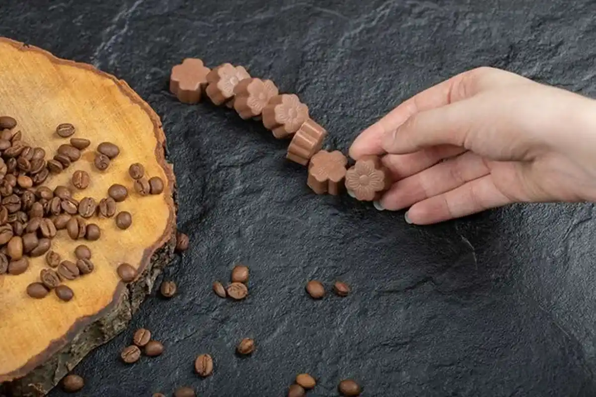 فواید شکلات تلخ برای لاغری-شکلات تلخ برای لاغری-توی دایت